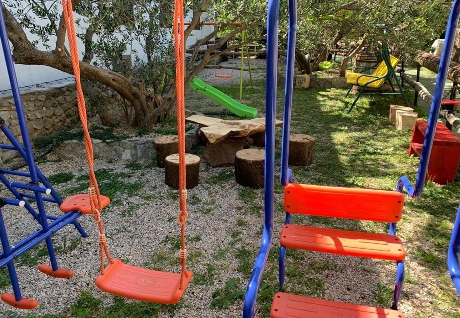 Apartments Antisa - With Playground Tučepi المظهر الخارجي الصورة